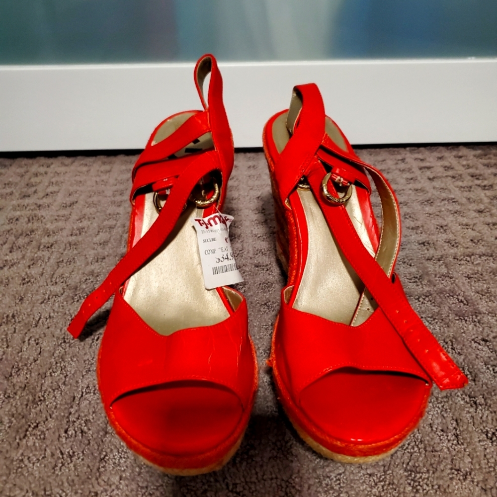 Guess 11 orange